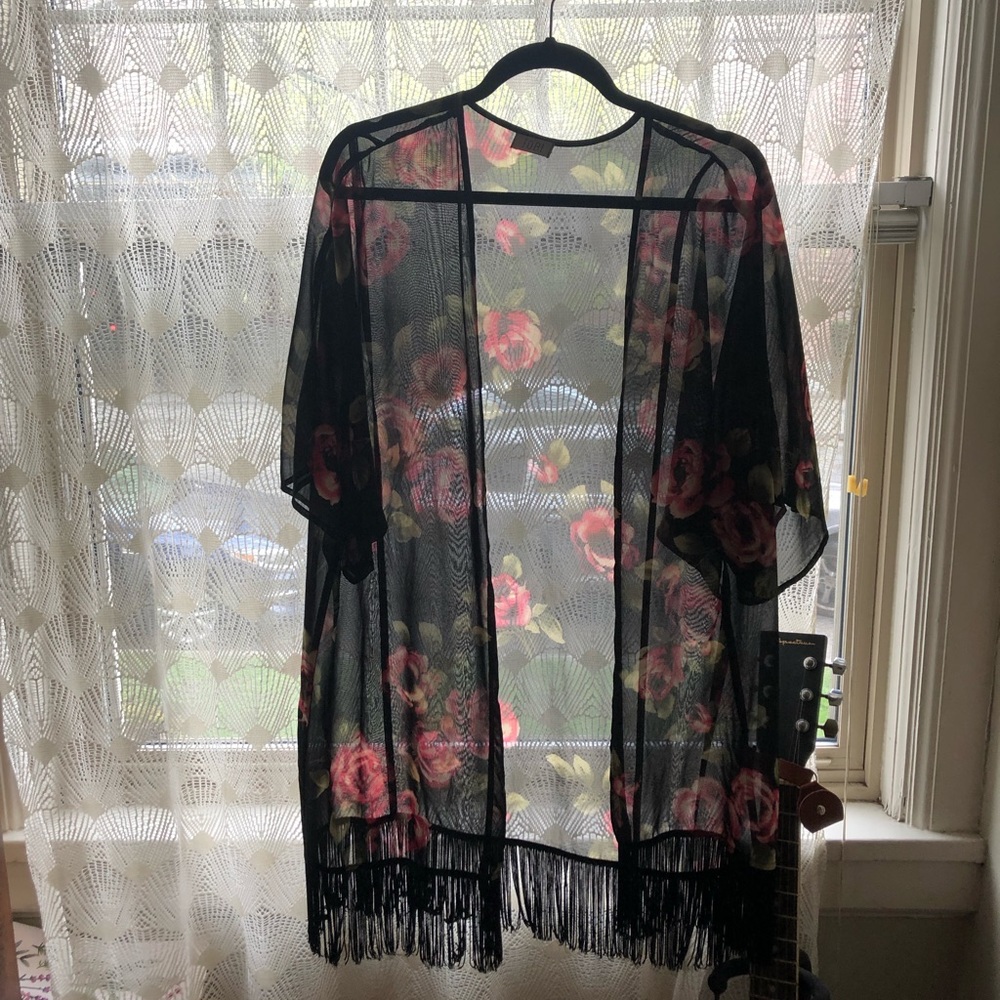 Fringe rose kimono